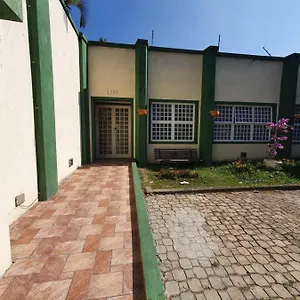  Quarto em Acomodações Particulares Morar Bem